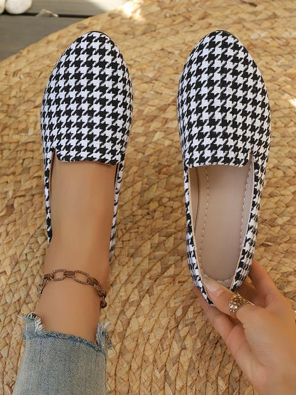 Mia | Women's Pointed Toe Slip On Ballet Flats