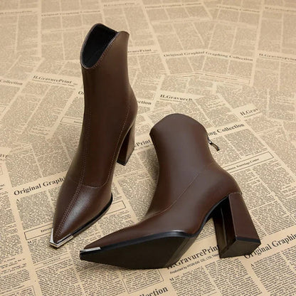 Nox | Women's Pointed Toe Chrome Tip Block Heel Chelsea Boots
