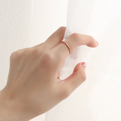 Victorine | Women's Dainty Solitaire Ring