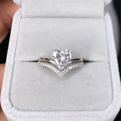 Aline | Women's Heart Cubic Zirconia Chevron Ring