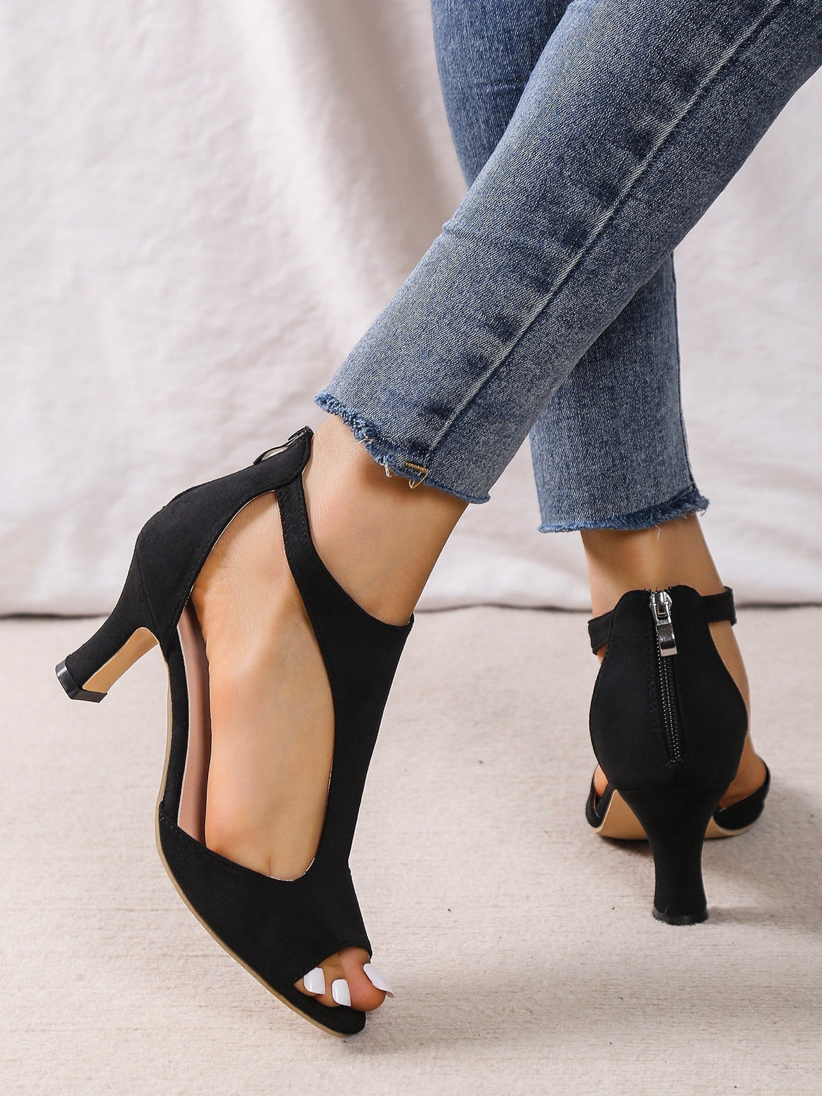 Mona™ Classic Leather Heels – Designed for Lasting Comfort